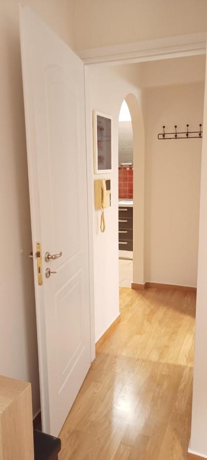 דירות אתונה Filoxenia House Marousi -Private Parking- מראה חיצוני תמונה
